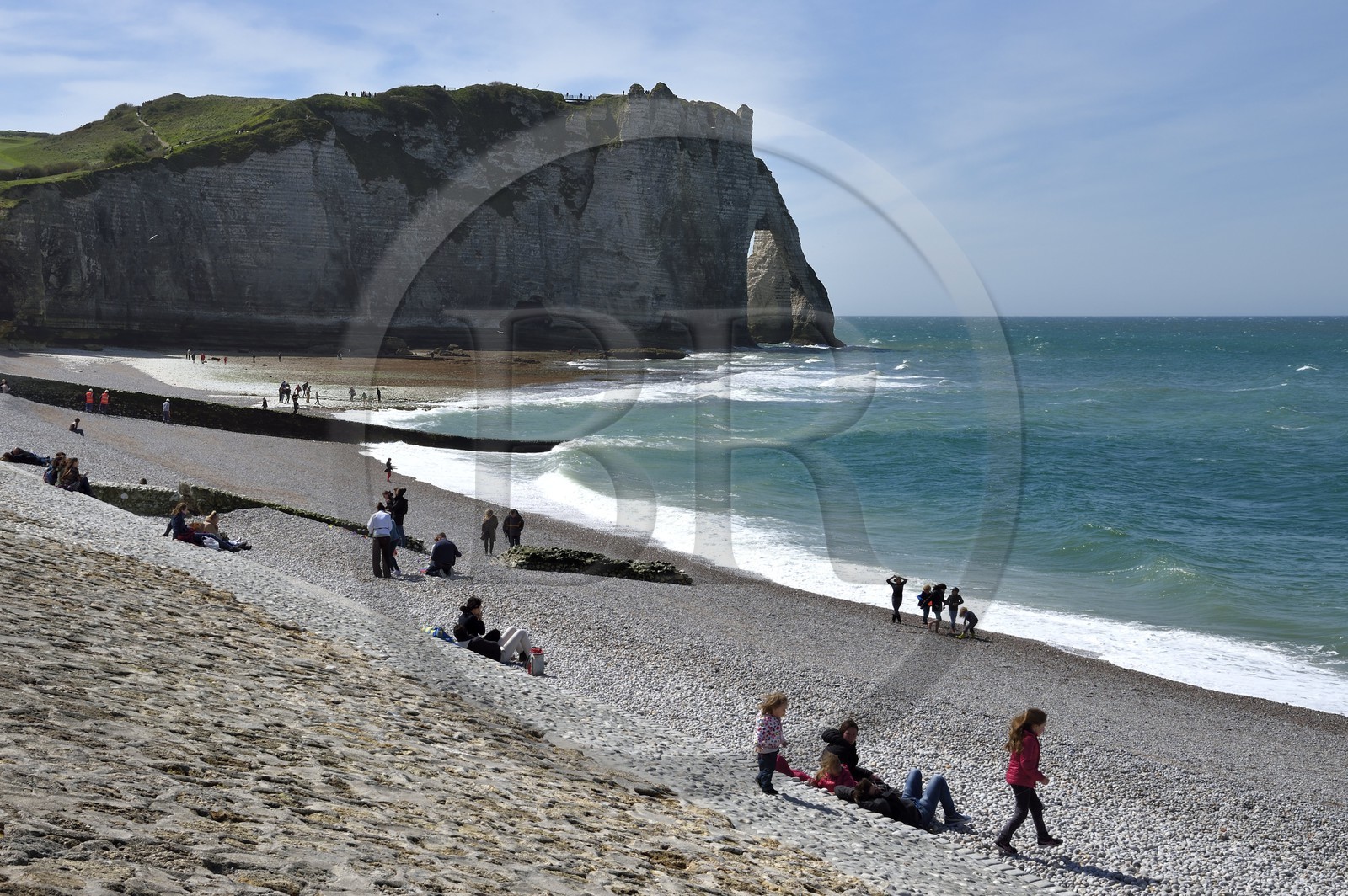 France, Seine-Maritime, Pays de Caux, Alabaster Coast (Cote d'Albatre), Etretat, the Aval cliff arch and the beach of the town