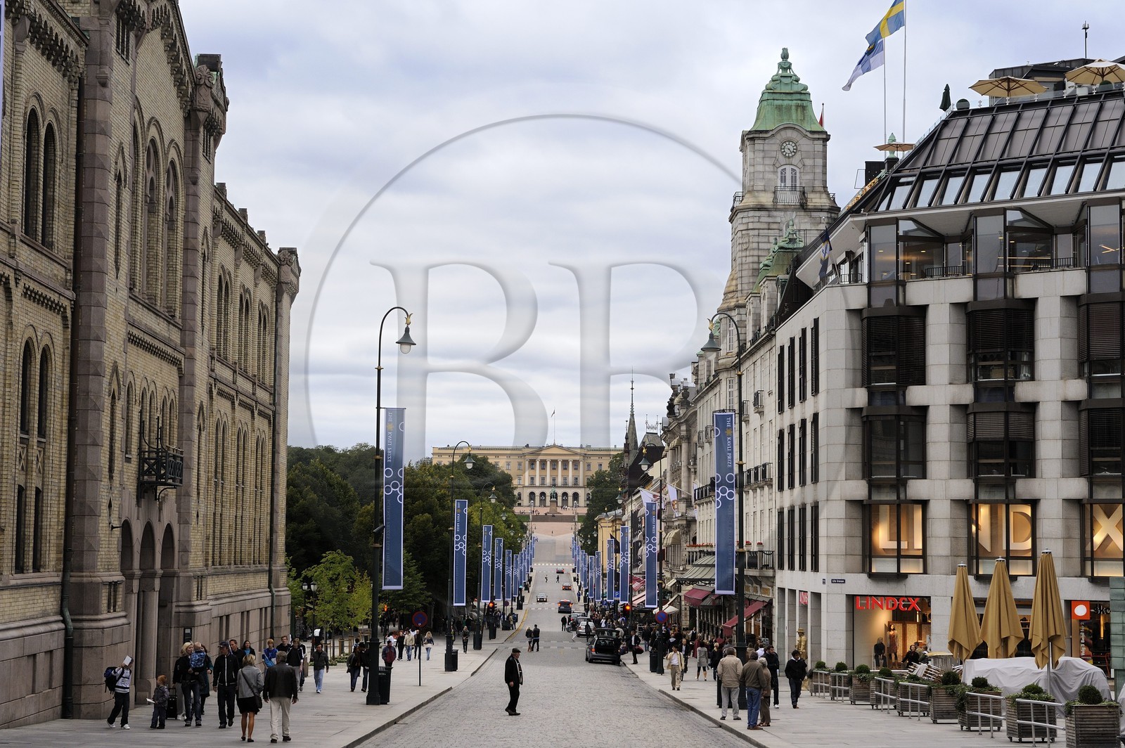 Norvège, Oslo, le Palais Royal au bout de la Karl Johans Gate