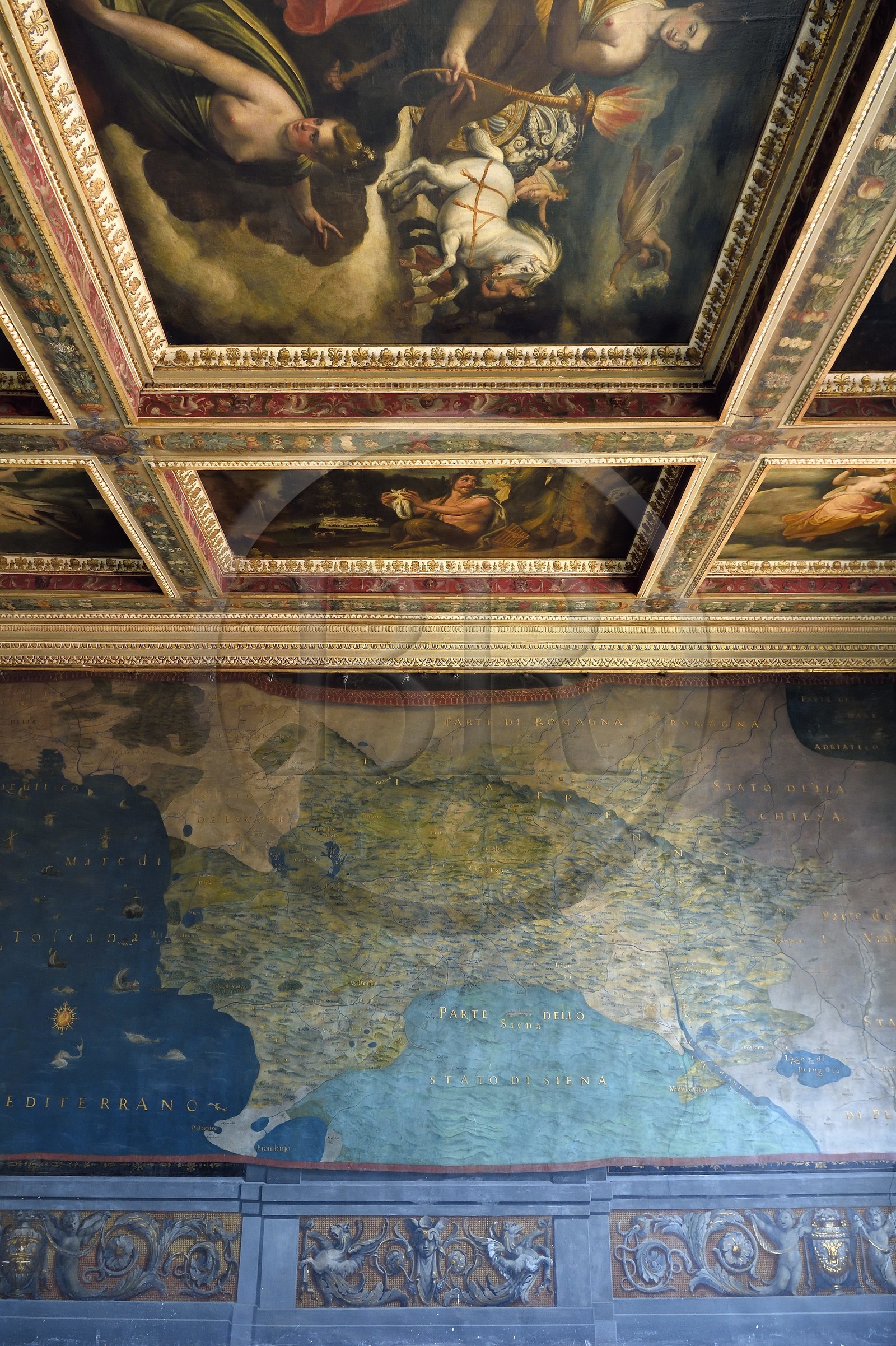 Italy, Tuscany, Florence, listed as World Heritage by UNESCO, Galleria degli Uffizi (Uffizi Gallery) museum, Geographic Map Room decorated with maps illustrating the Florentine Domain, the State of Siena and the Island of Elba