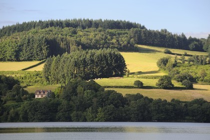 France, Nièvre (58), lac de Pannecière