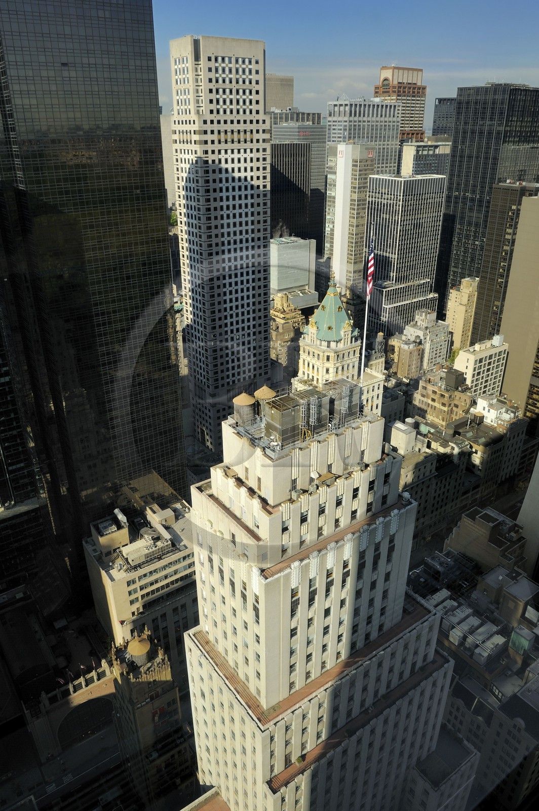 Etats-Unis, New York, Manhattan, Midtown, le Crown Building sur la 5ème Avenue et E 57th Street