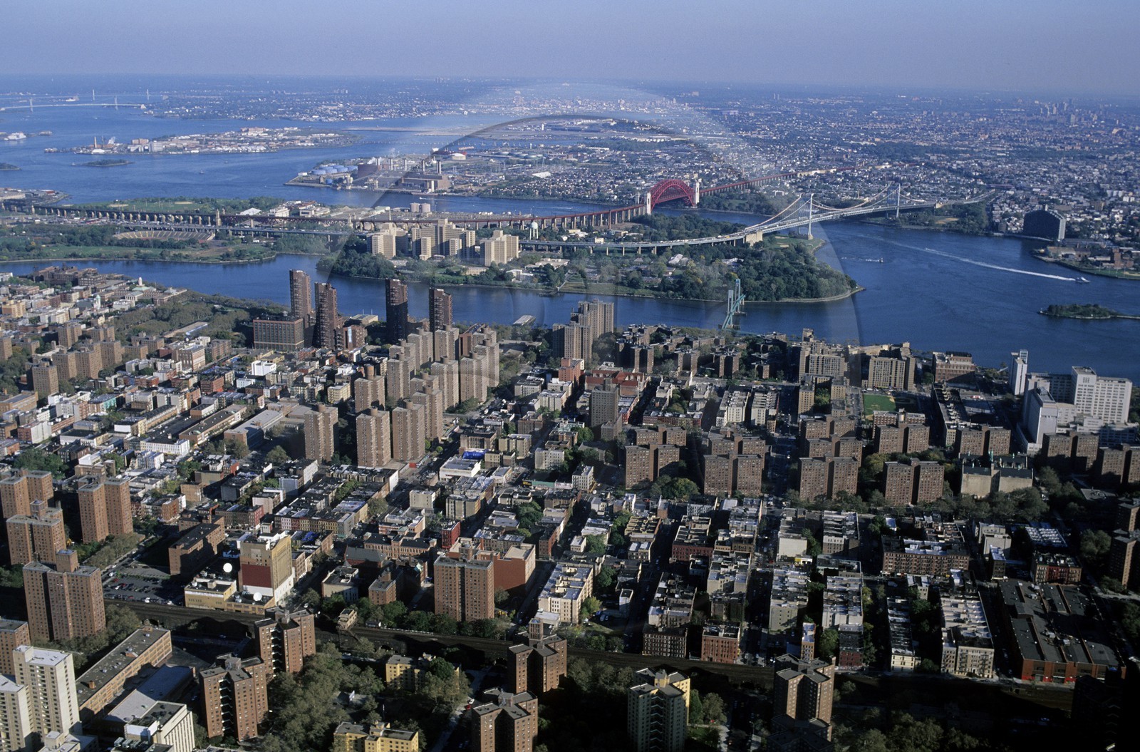 Etats-Unis, New Yor, Manhattan, Spanish Harlem, East River et Queens (vue aérienne)