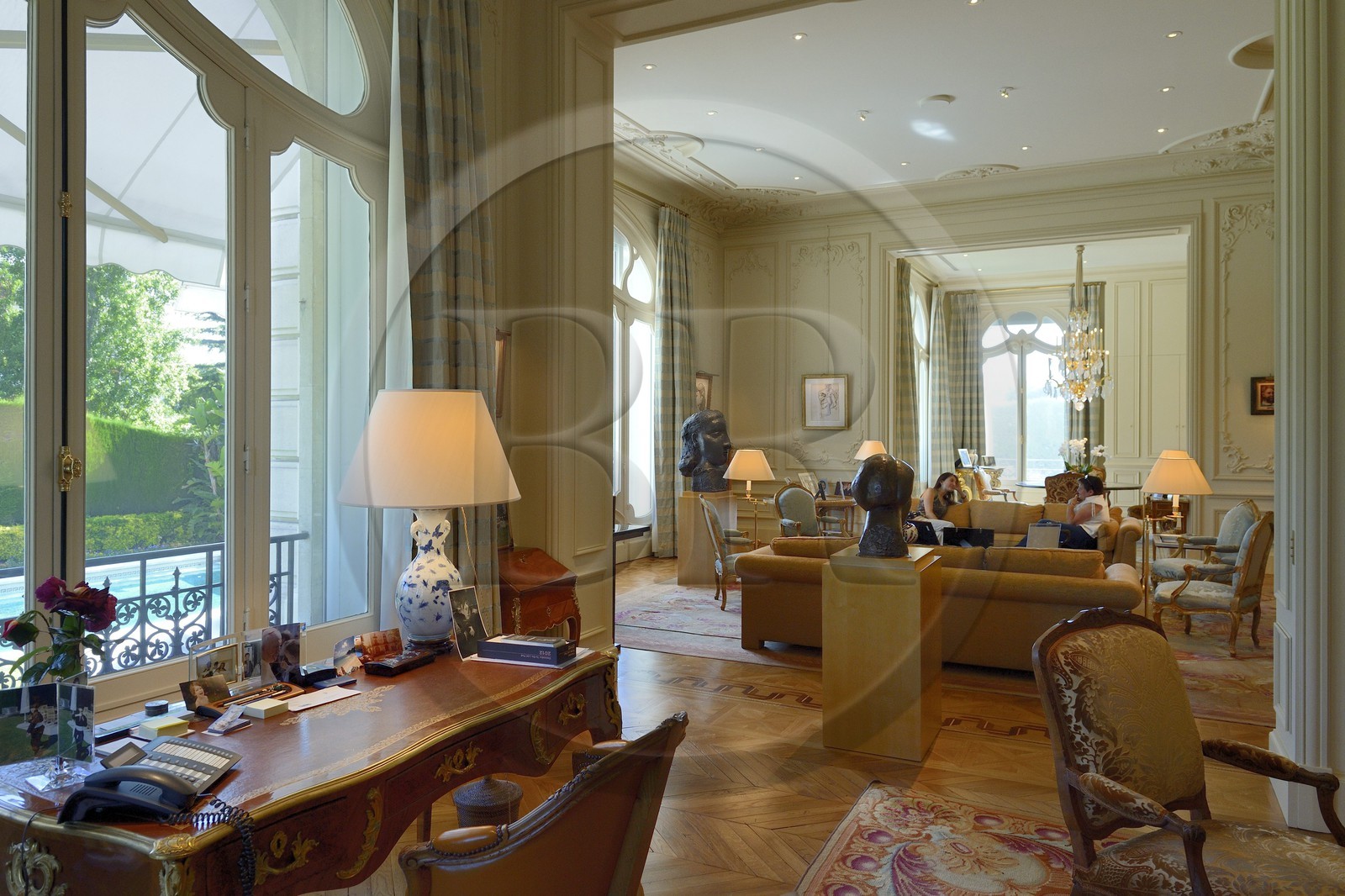 France, Alpes-Maritimes (06), Cannes, la villa La Californie où vécu Pablo Picasso, aujourd'hui renommé le Pavillon de Flore par Marina Picasso, le salon