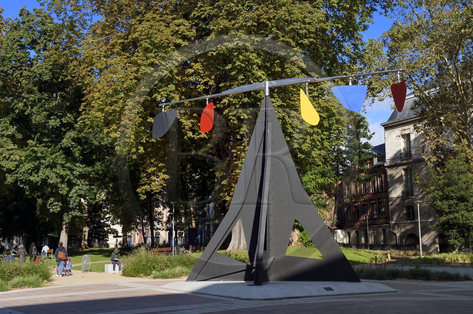 France, Seine-Maritime (76), Rouen, oeuvre monumentale Horizon d’Alexandre Calder installée sur l’esplanade du musée des Beaux-Arts