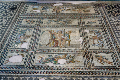 France, Bouches du Rhone, Arles, musée départemental Arles antique, detail of the Aion mosaic (end of 2nd century) which is the floor of the ceremonial dining room of a rich Roman town house on the site of the former verrerie de Trinquetaille on the right bank of the Rhone