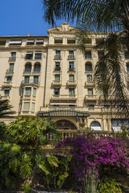 France, Alpes-Maritimes (06), Menton, l'ancien palace l'Imperial (1913) transformé en appartements privés