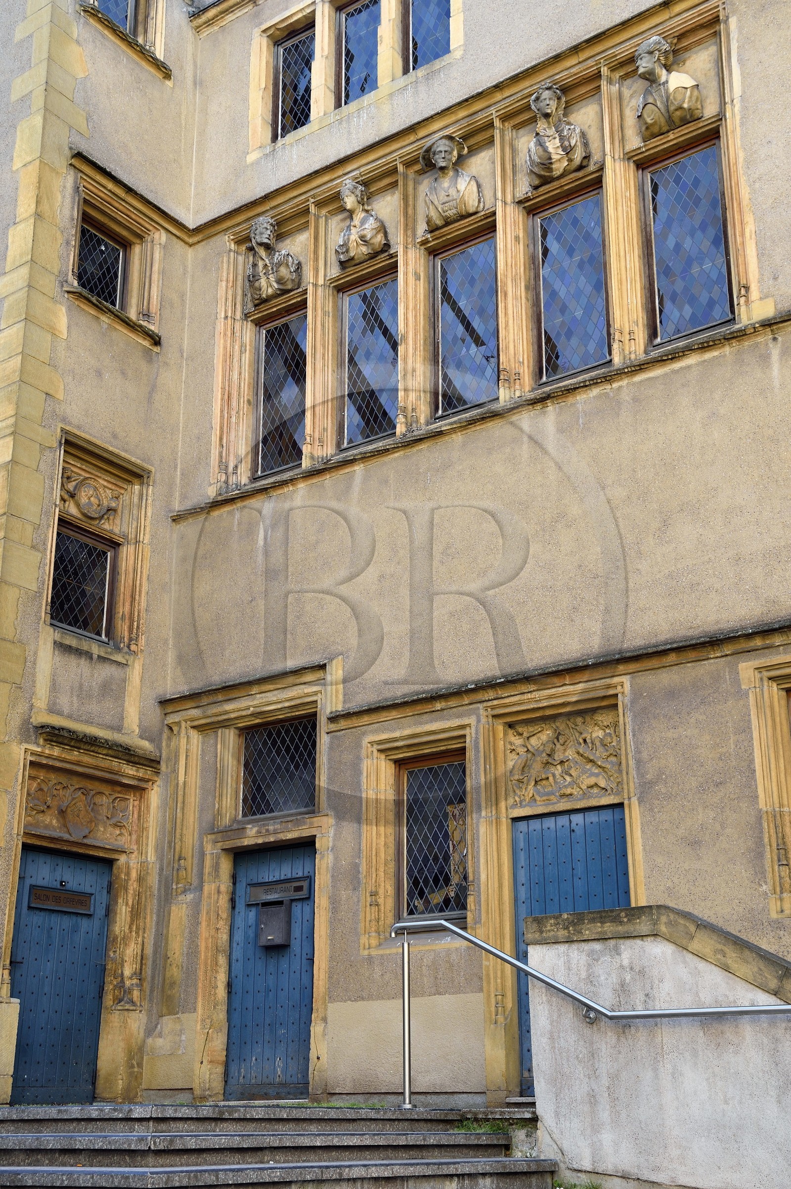 France, Moselle, Metz, Heads house (1529) located in En Fournirue street