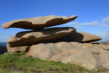 France, Côtes-d'Armor (22), Côte de Granit Rose, Trégastel, l'Ile Renote