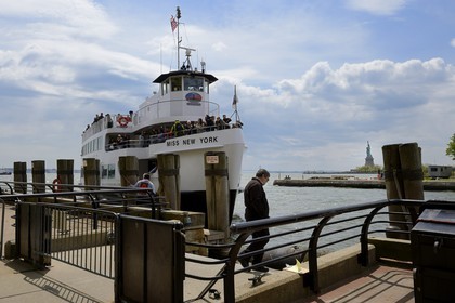 Etats-Unis, New York, Ellis Island, statue de la Liberté sur Liberty Island, classée Patrinoine Mondial de l'UNESCO