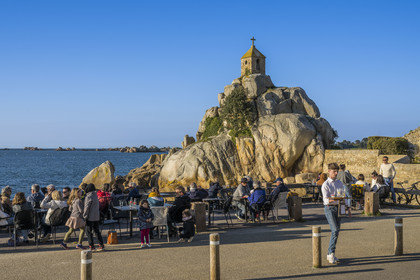 France, Cotes-d'Armor, Cote d'Ajoncs, Penvénan, Port Blanc on the GR 34 long-distance trail, the Rocher de la Sentinelle (Sentinel Rock) surmounted by an oratory