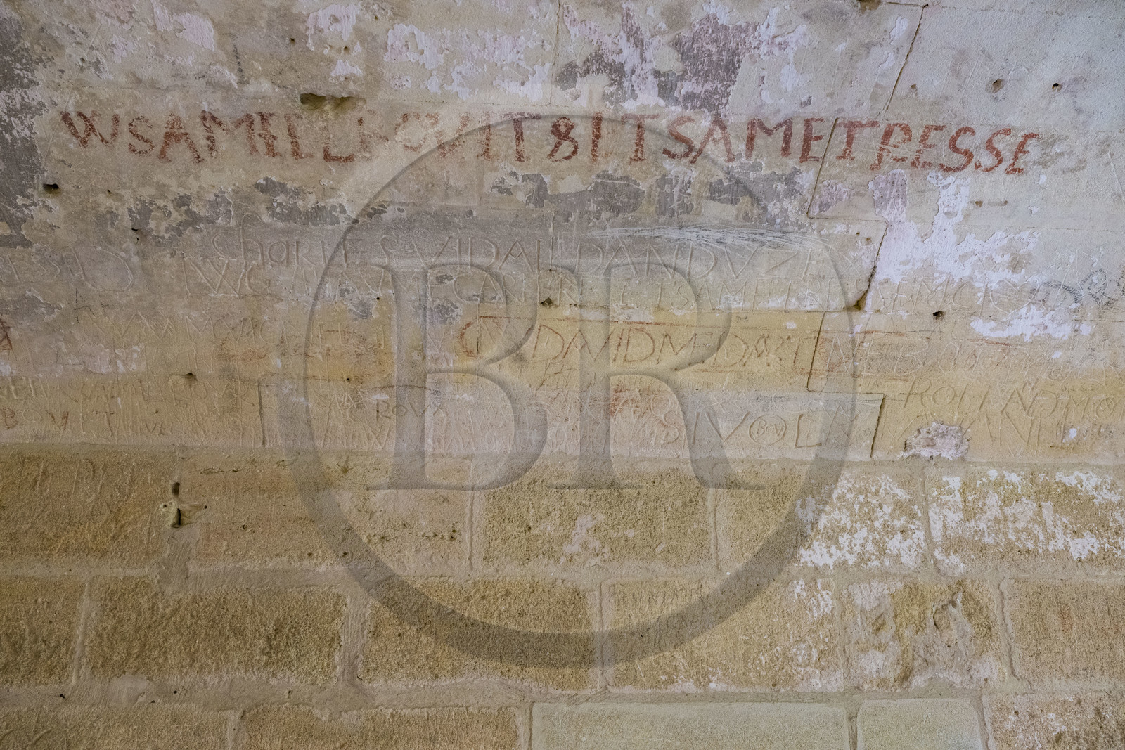 France, Gard (30), Aigues-Mortes, la Tour de Constance, la salle des chevaliers où furent emprisonnées au XVIIIème siècle des protestantes dont la plus connue est Marie Durand, graffitis de prisonniers