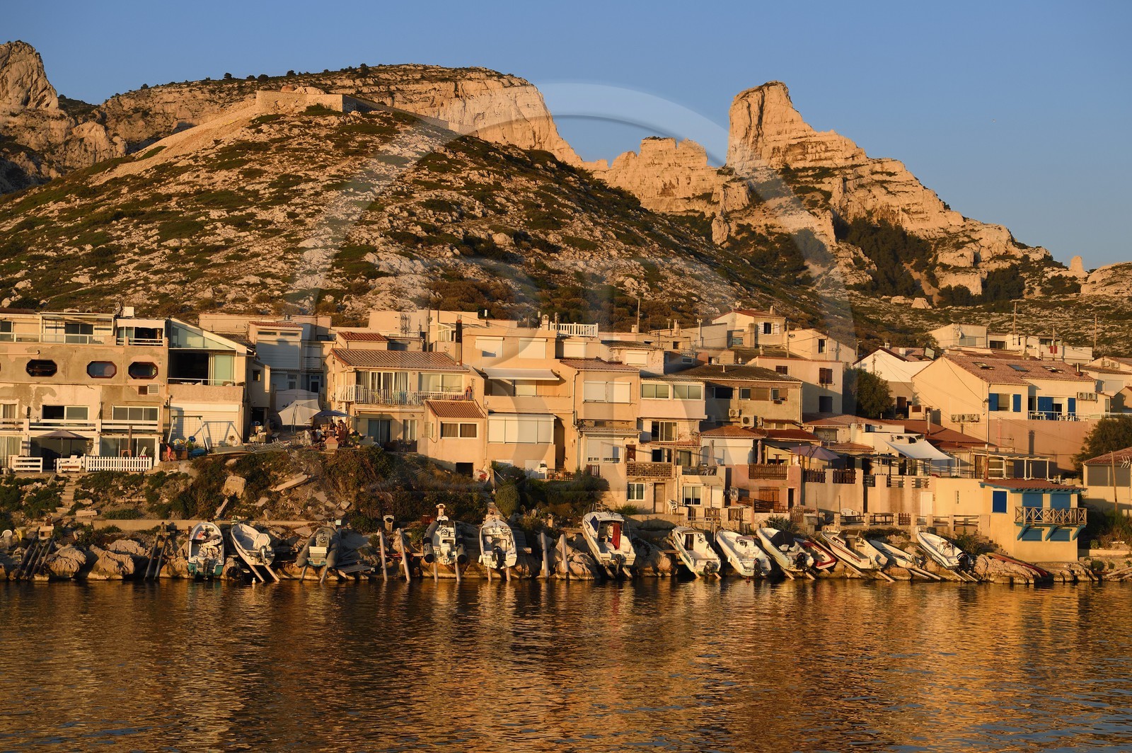 France, Bouches-du-Rhône (13), Parc national des Calanques, Les Goudes, port de pêche