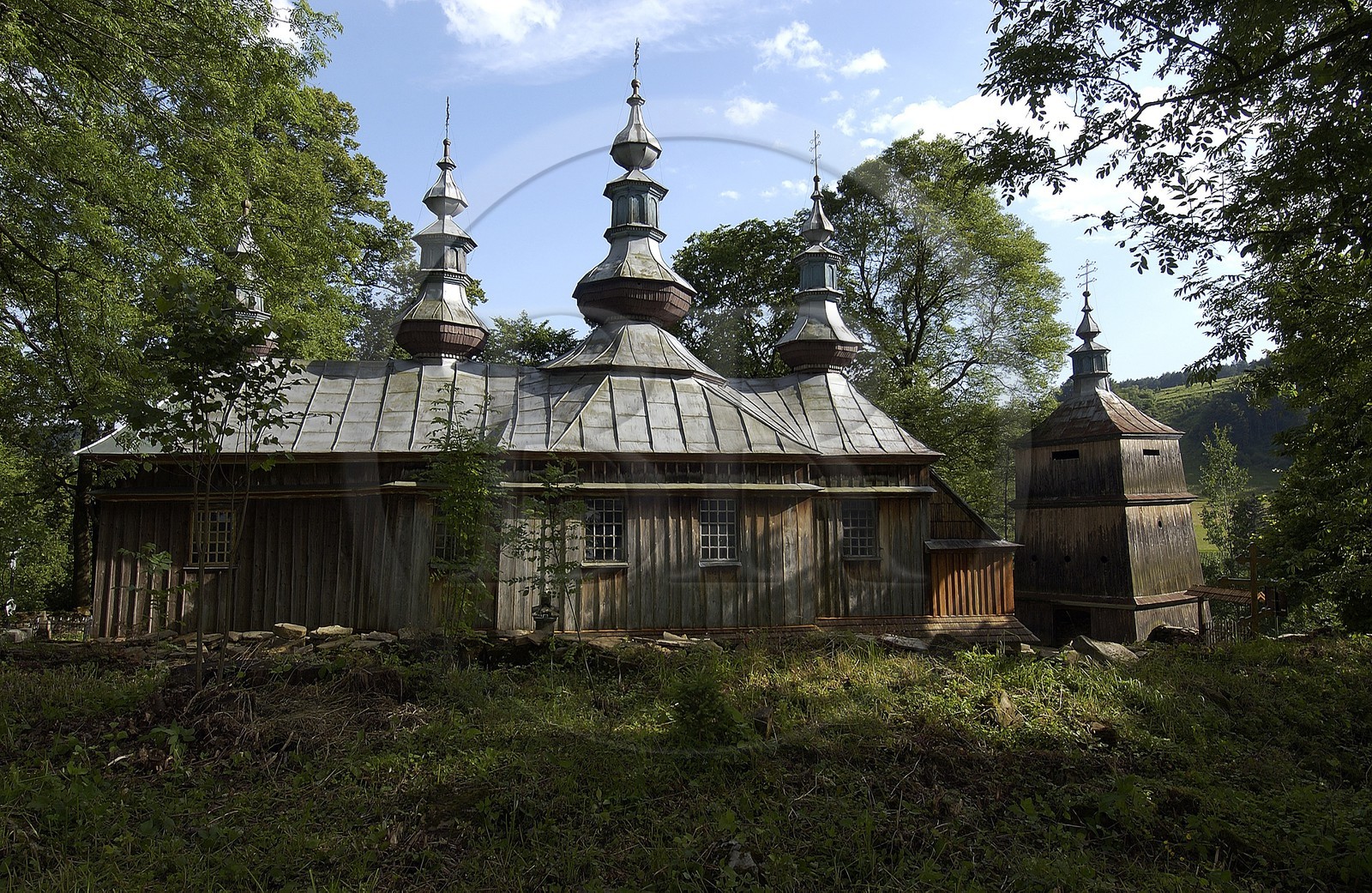 Pologne, Précarpates, église en bois de Komancza classée Patrimoine Mondial de l'UNESCO