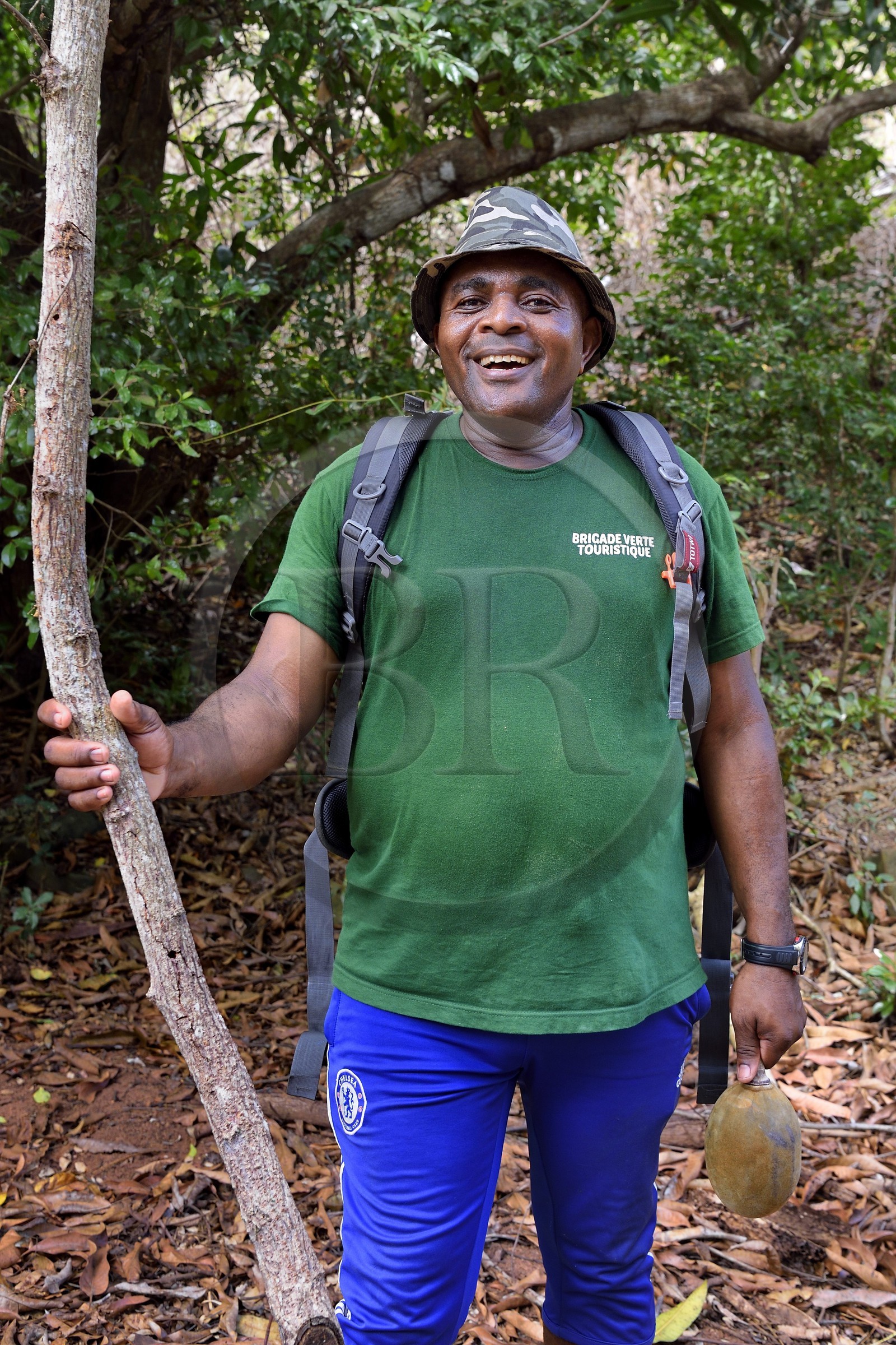 France, Ile de Mayotte, Grande-Terre, M'Tsamoudou, pointe de Saziley, Ali Maolida de la brigade verte touristique