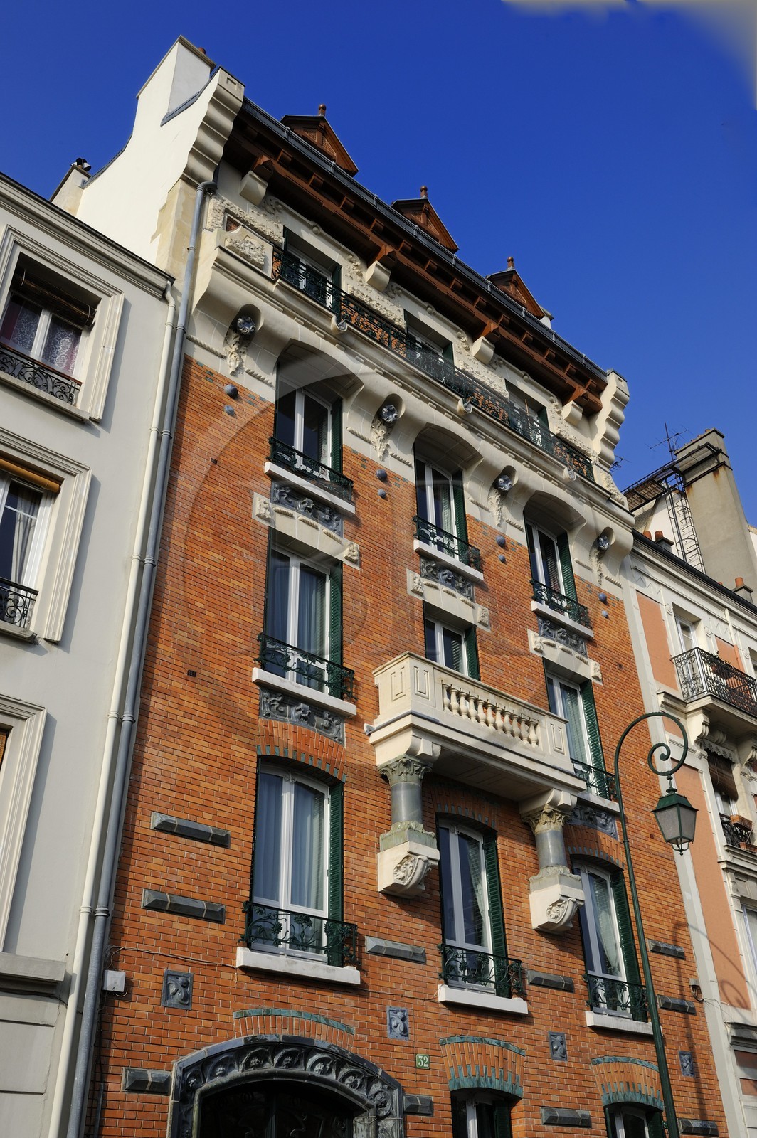 France, Val-de-Marne (94), Vincennes, immeuble art nouveau au 32 avenue du Général de Gaulle