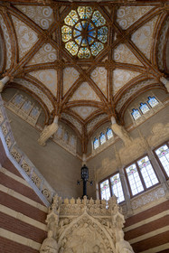Spain, Catalonia, Barcelona, El Guinardo district, former Hospital de la Santa Creu i de Sant Pau listed as UNESCO World Heritage, modernist style by architect Domenech i Montaner, today a museum and a cultural center, the grand staircase of the vestibule of the administration building with its vaulted ceiling decorated with mosaics