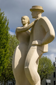France, Vendée (85), La Roche-sur-Yon, les Danseurs du bocage des sculpteurs les frères Martel