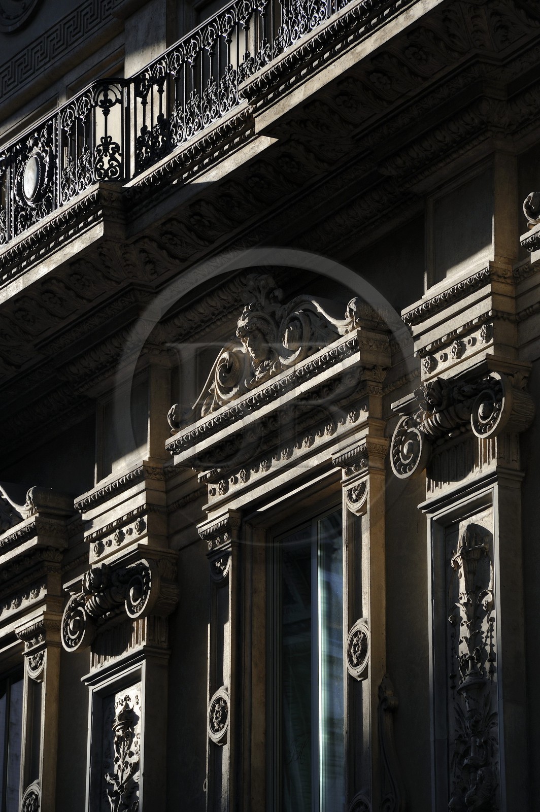 Italy, Lombardy, Milan, Vittorio Emmanuel II Gallery, shopping arcade built on the 19th century by Giuseppe Mengoni, detail of a facade