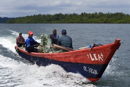 Gabon, Estuaire Province, Akanda National Park, canoe fishermen on the lake