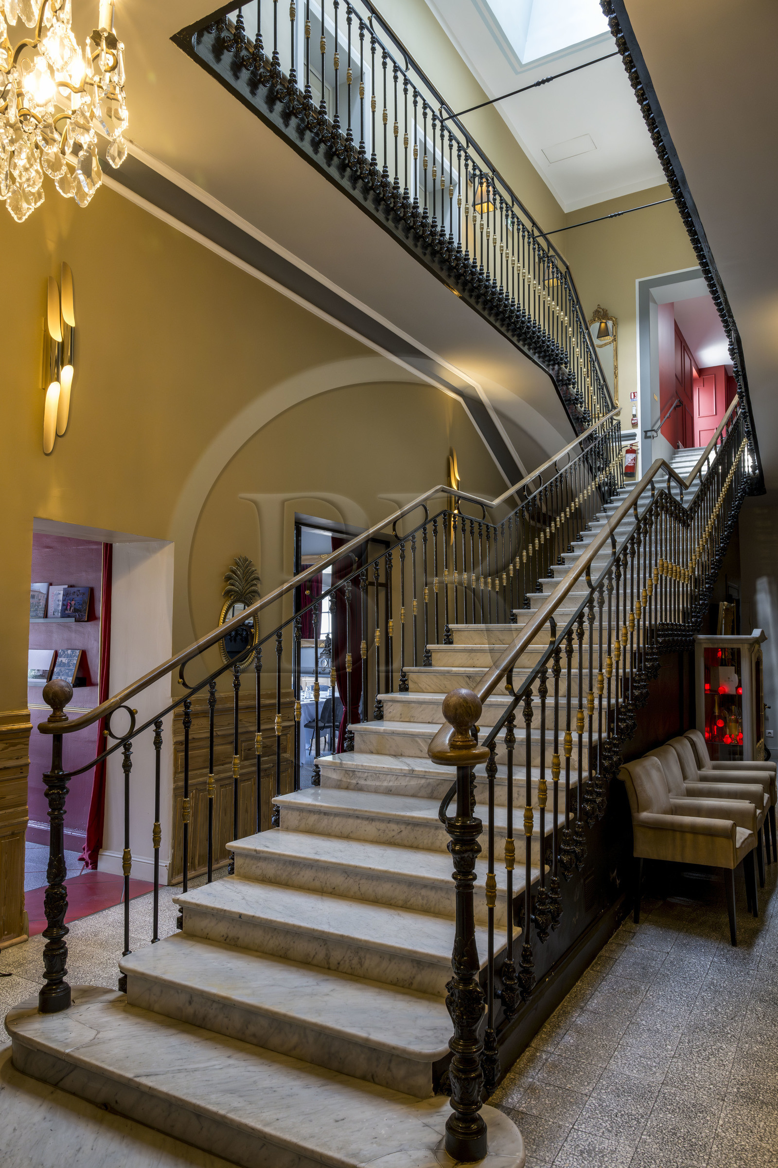 France, Vaucluse (84), L'Isle-sur-la-Sorgue, le Grand Hotel Henri