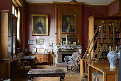 France, Meurthe-et-Moselle (54), pays du Saintois, Thorey-Lyautey, chateau du maréchal Hubert Lyautey, sa bibliothèque