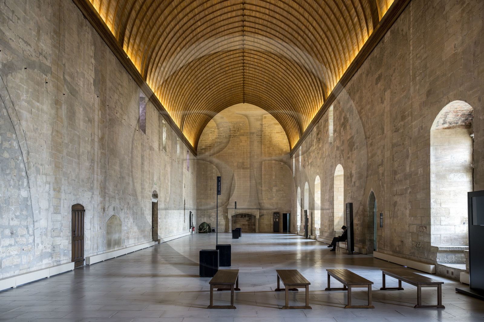 France, Vaucluse (84), Avignon, Palais des Papes classé Patrimoine mondial de l'UNESCO, le Grand Tinel, l'ancien grand réfectoire ou salle des festins
