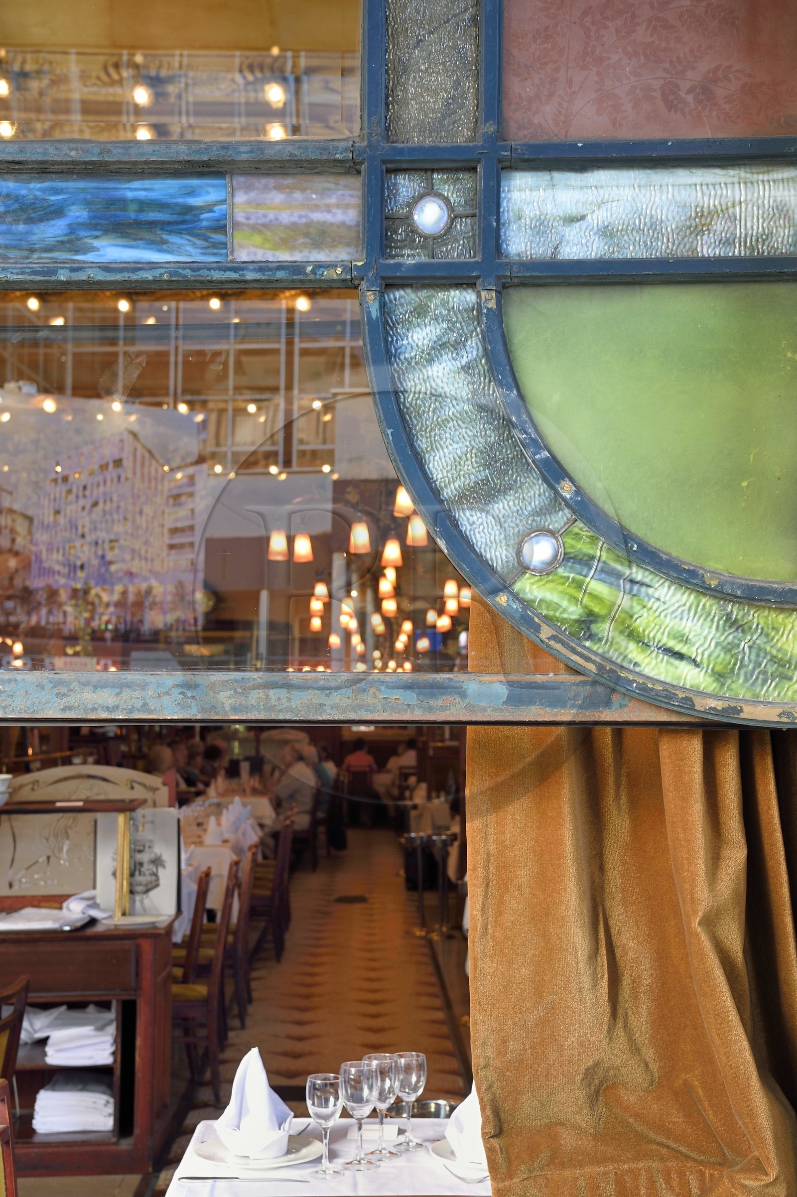 France, Meurthe-et-Moselle, Nancy, brasserie Excelsior (Brasserie Flo) built in 1910, Art Nouveau Ecole de Nancy style, the windows are from Jacques Gruber