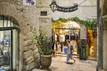 France, Hérault (34), Montpellier, centre historique appelé l'Ecusson, à l'angle de la rue du Bras de Fer et de la rue de l'ancien Courrier