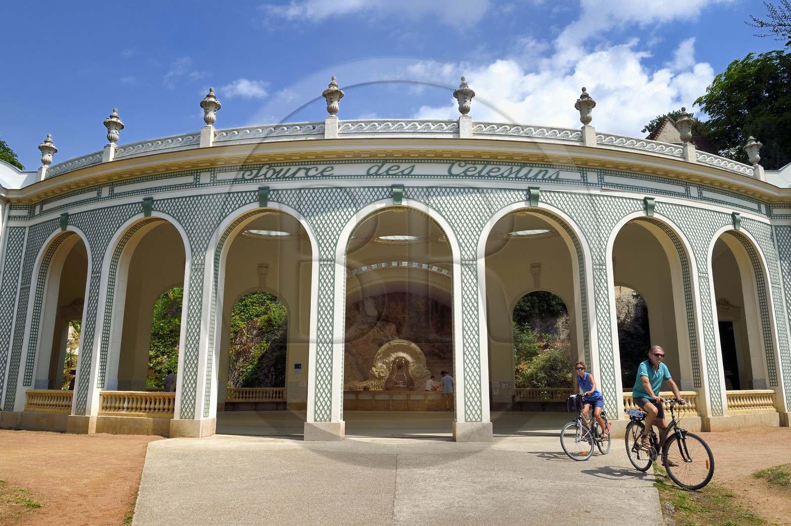 France, Allier (03), Vichy, le pavillon de la source des Célestins, eau Vichy-Célestins