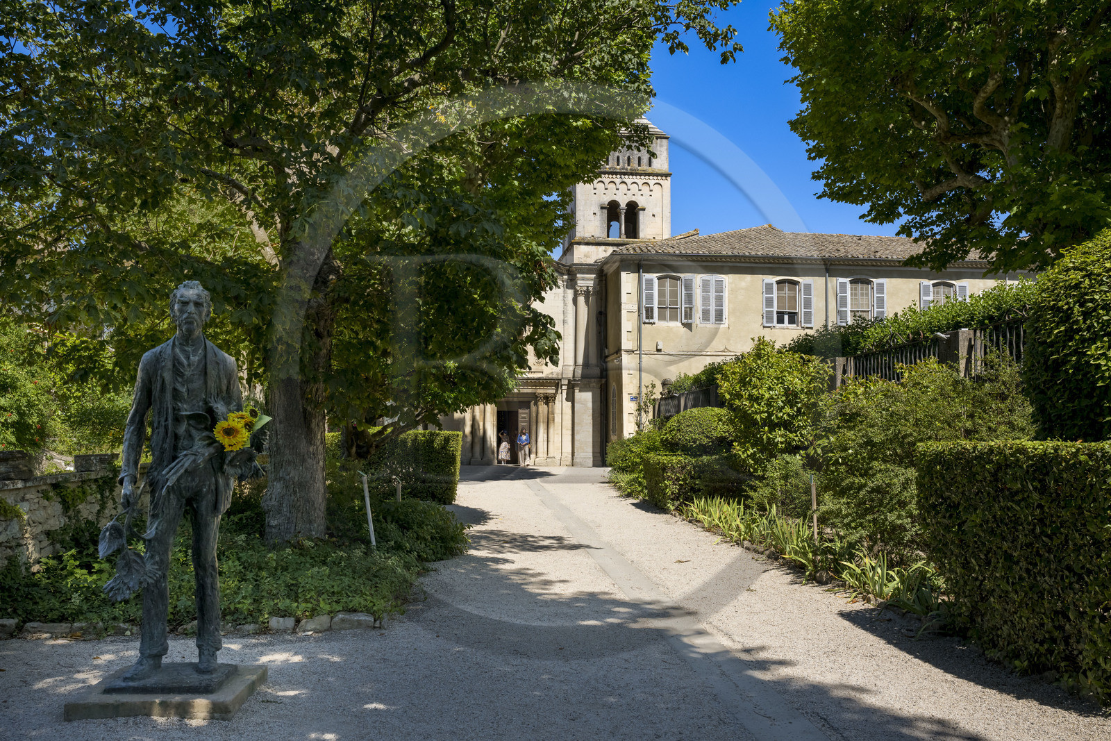 France, Bouches du Rhone, Regional Natural Park of the Alpilles, Saint Remy de Provence, Saint-Paul-de-Mausole monastery, where Van Gogh was interned in 1889-1890, statue of Van Gogh by sculptor Ossip Zadkine