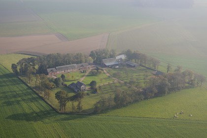 France, Seine-Maritime (76), Bretteville-du-Grand-Caux, clos-masure La Vitrine du Lin  (vue aérienne)