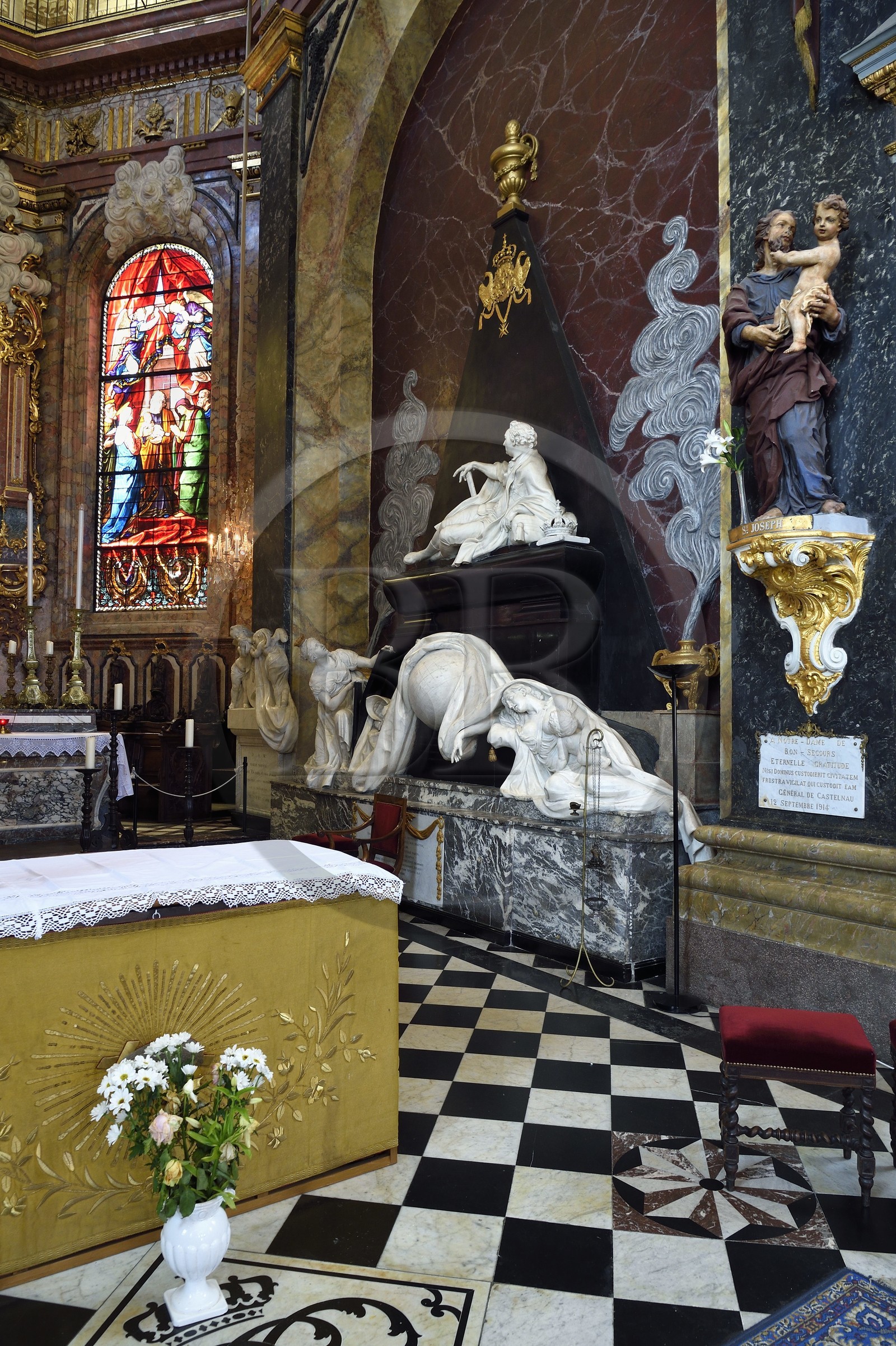France, Meurthe et Moselle (54), Nancy, l'église Notre-Dame-de-Bonsecours-de-Nancy par l'architecte Héré qui abrite les tombeaux de Catherine Opalinska et de Stanislas Leszczynski, mausolée de Stanislas