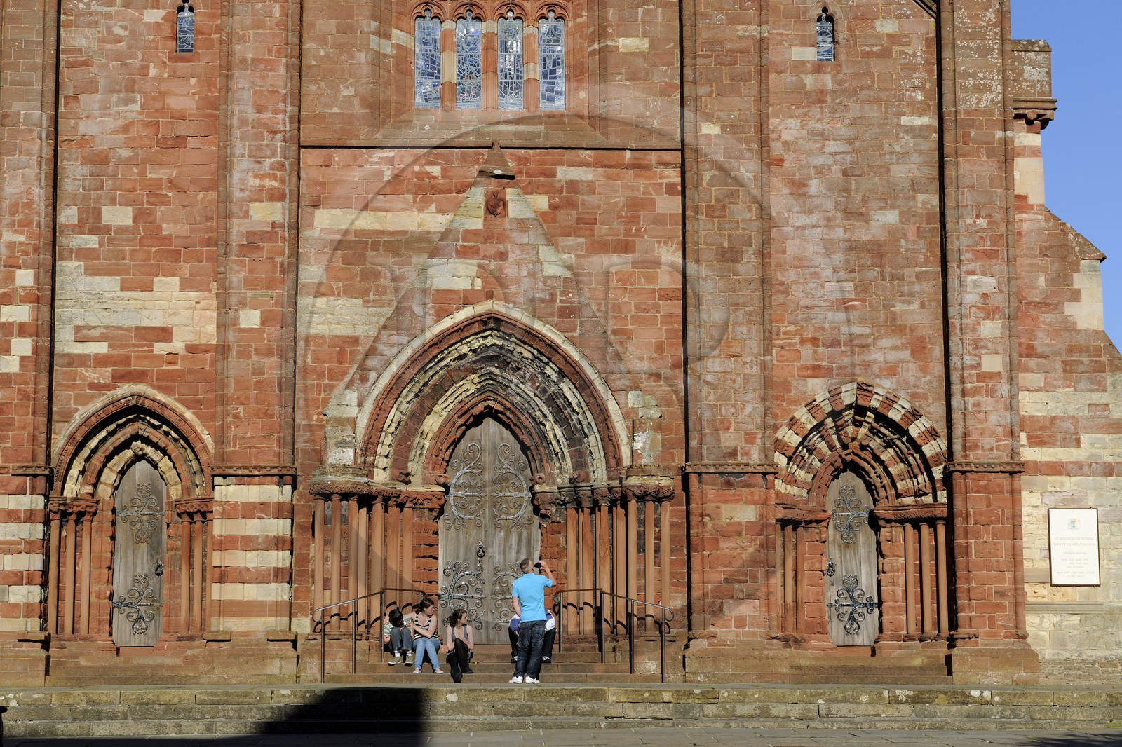 Royaume-Uni, Ecosse, Iles Orcades, Mainland, ville de Kirkwall, la cathédrale Saint-Magnus en grès rouge