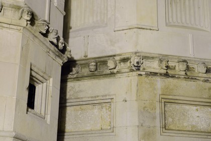 Croatie, Dalmatie, côte dalmate, Sibenik, cathédrale Saint-Jacques classée Patrimoine Mondial de l' UNESCO, frise de portraits