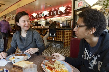 Etats-Unis, New York, Manhattan, Upper West Side, petit déjeuner dans un restaurant Diner sur Broadway