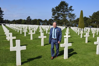 France, Calvados (14), Colleville-sur-Mer, plage du débarquement de Omaha Beach, Scott Desjardins, superintendant du cimetière américain