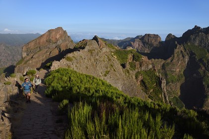 Portugal, Ile de Madère, randonnée sur le Vereda do Areeiro entre les monts Pico Ruivo (1862m) et Pico Arieiro (1817m)