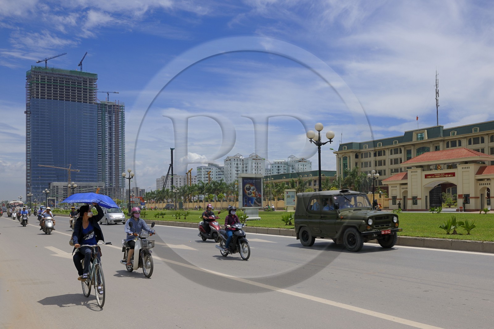 Vietnam, Hanoï, quartier de Cau Giay, le Keangnam Hanoi Landmark Tower est le plus haut gratte-ciel du pays de 336m sur Pham Hung Boulevard