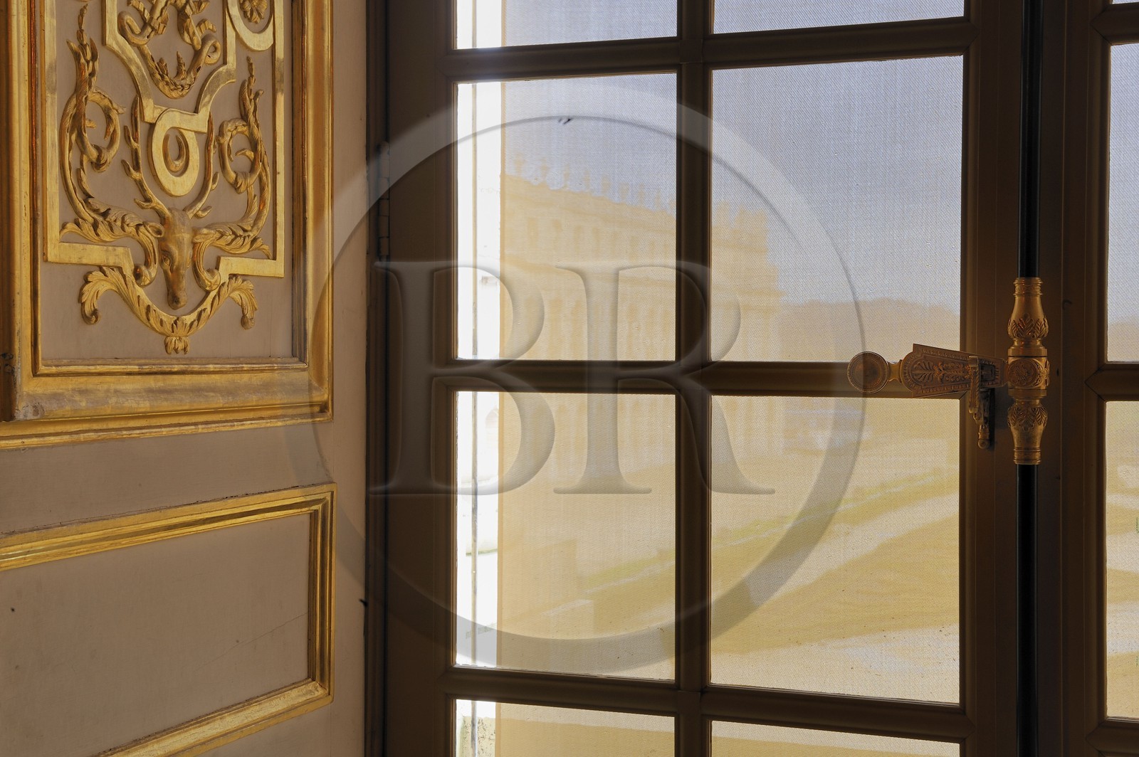 France, Yvelines (78), château de Versailles, classé Patrimoine Mondial de l'UNESCO, l'aile du Midi depuis les Grands Appartements