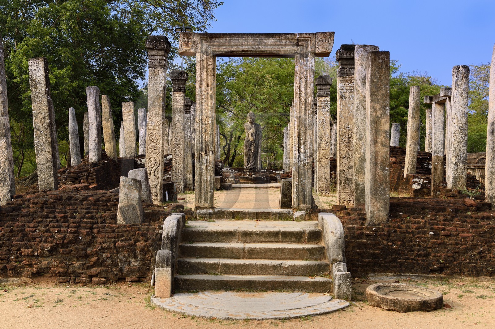 Sri Lanka,  North Central province, Polonnaruwa, the former capital of the country (11th to 13th century) listed as World Heritage by UNESCO, Hatadage (former Temple of the Tooth), chapter house