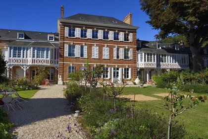 France, Seine-Maritime (76), Pays de Caux, Parc naturel régional des Boucles de la Seine normande, Villequier en bordure de Seine, le Musée Victor Hugo, maison de la famille Vacquerie où Victor Hugo séjourna à plusieurs reprises devenu aujourd'hui le musée Victor Hugo