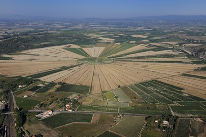 France, Hérault (34), l'ancien étang de Montady asséché depuis 1247 (vue aérienne)