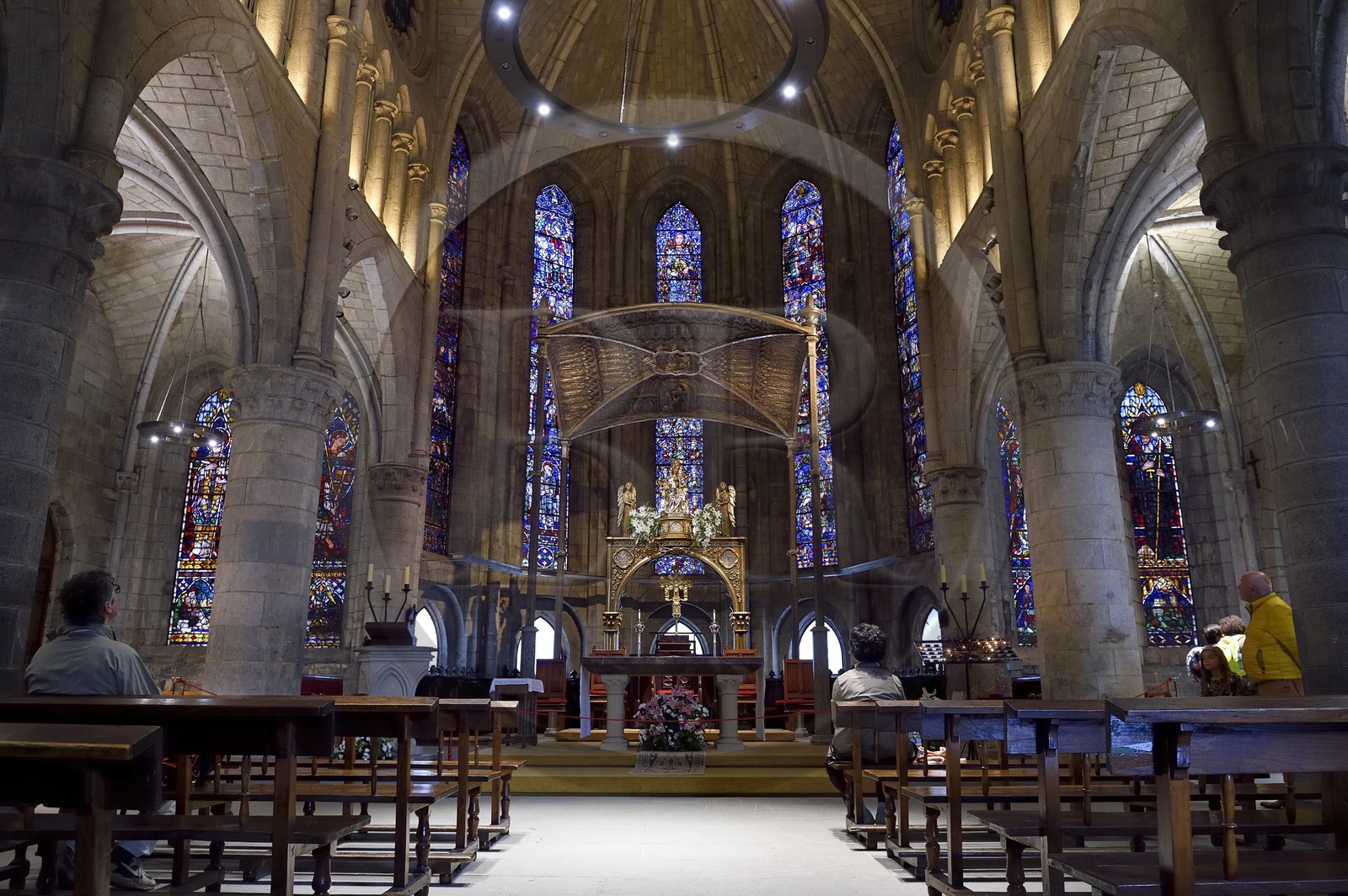 Spain, Basque Country, Navarra, Roncesvalles, stop on el Camino de Santiago (the Way of St. James), Royal Collegiate Church of Roncesvalles, Church of Santa María la Real choir, Virgin and Child statue of the fourteenth century in wood and silver plated except the hands and faces