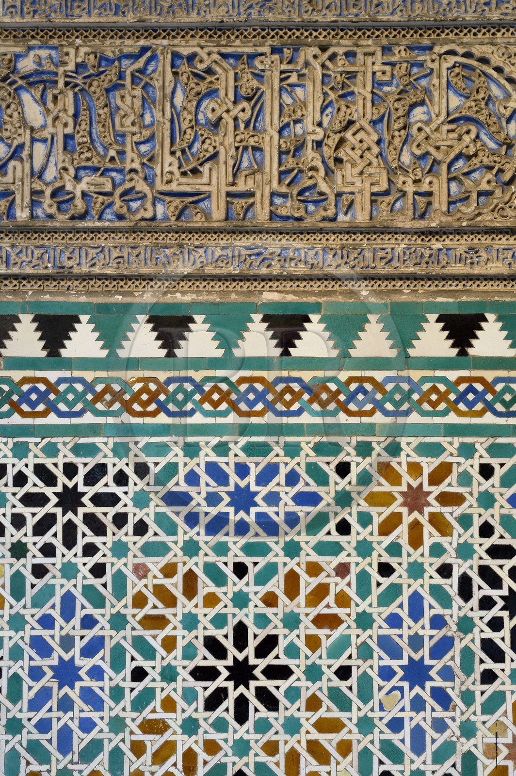 Espagne, Andalousie, Séville, Alcazar de Séville (Reales Alcazares de Sevilla), classé Patrimoine Mondial de l'UNESCO, zelliges de la Cour des Demoiselles (Patio de las Doncellas)