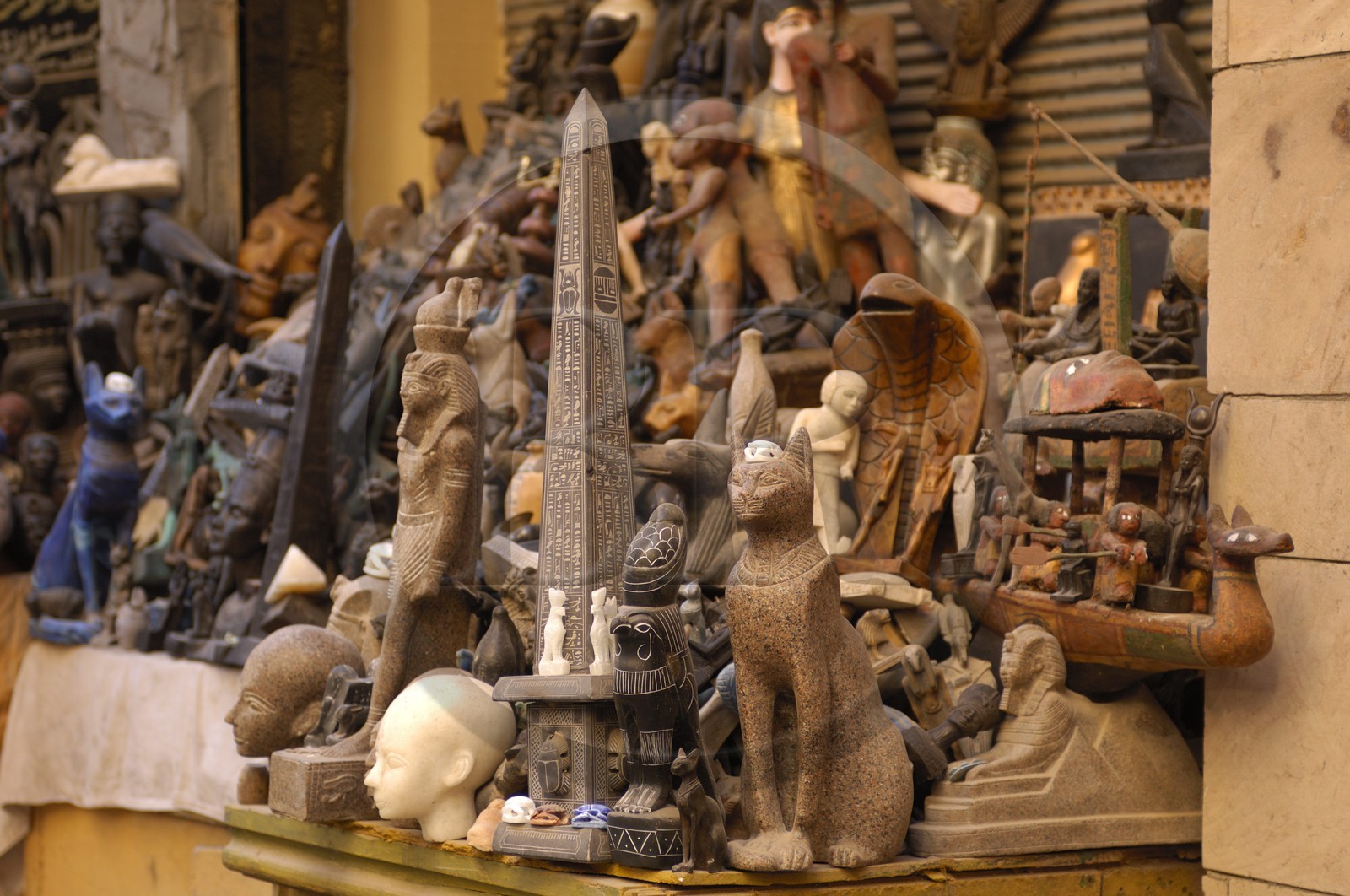 Egypt, Upper Egypt, Nile Valley, Luxor, the souk, souvenirs for tourits