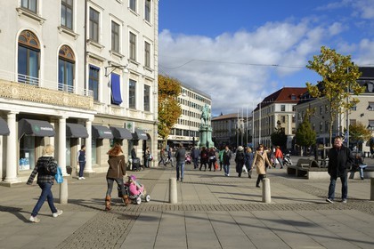 Suède, Västra Götaland, Göteborg (Gothenburg), statue équestre du roi Charles IX place Ostra Larmgatan