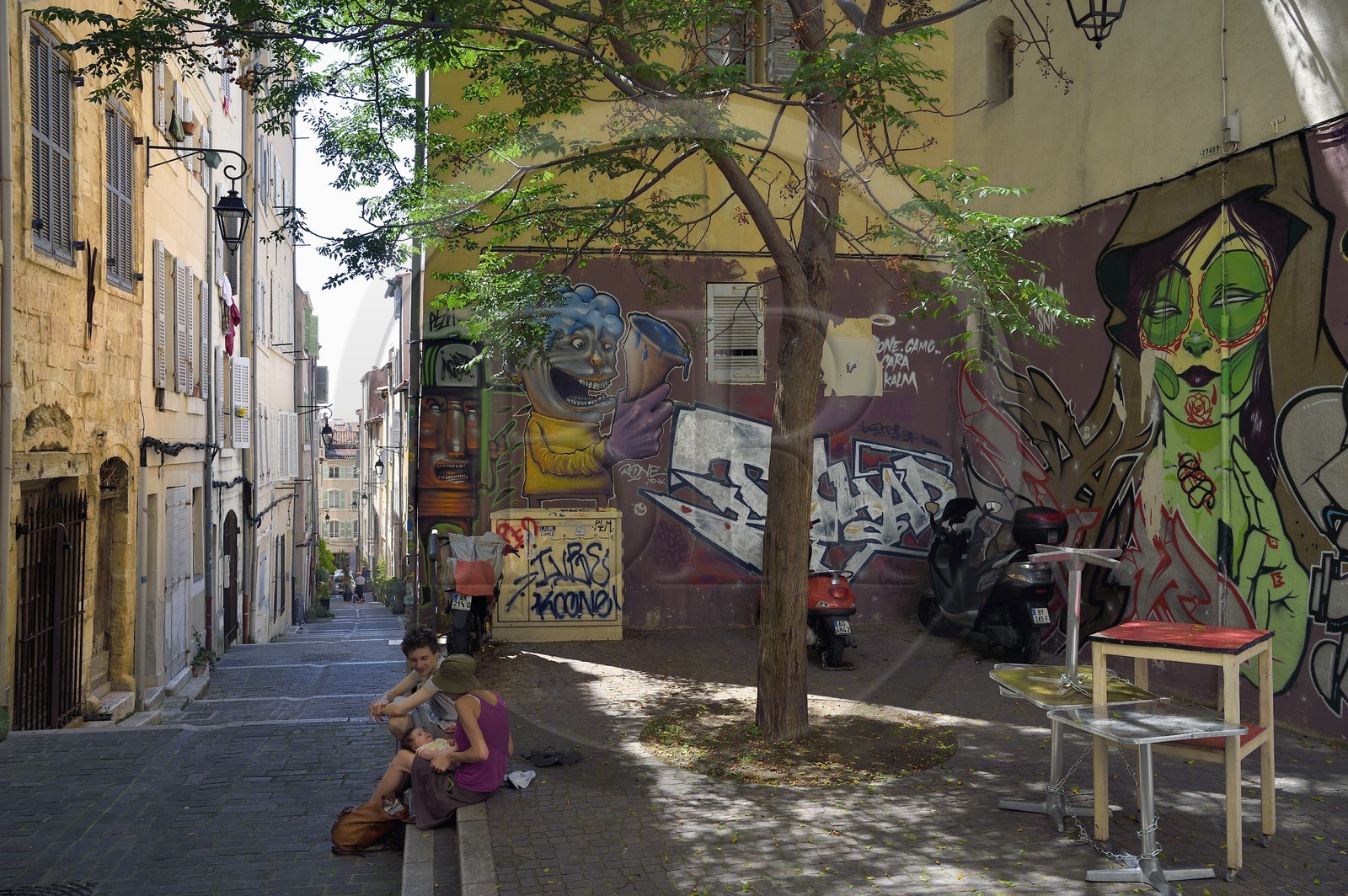 France, Bouches du Rhone, Marseille, Panier district, small square at the corner of the rue Fontaine de Caylus and du refuge
