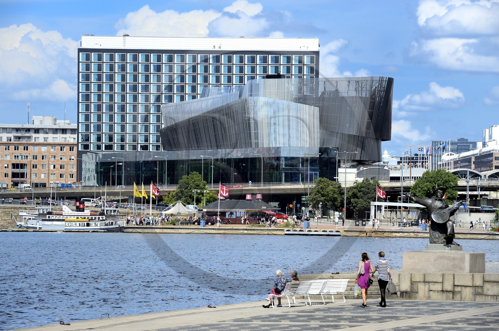 Suède, Stockholm, Klarabergsviadukten, le Waterfront Congress Center par le cabinet d'architecture White Arkitekter, complexe de bureaux, centre de conférences et d'hôtels