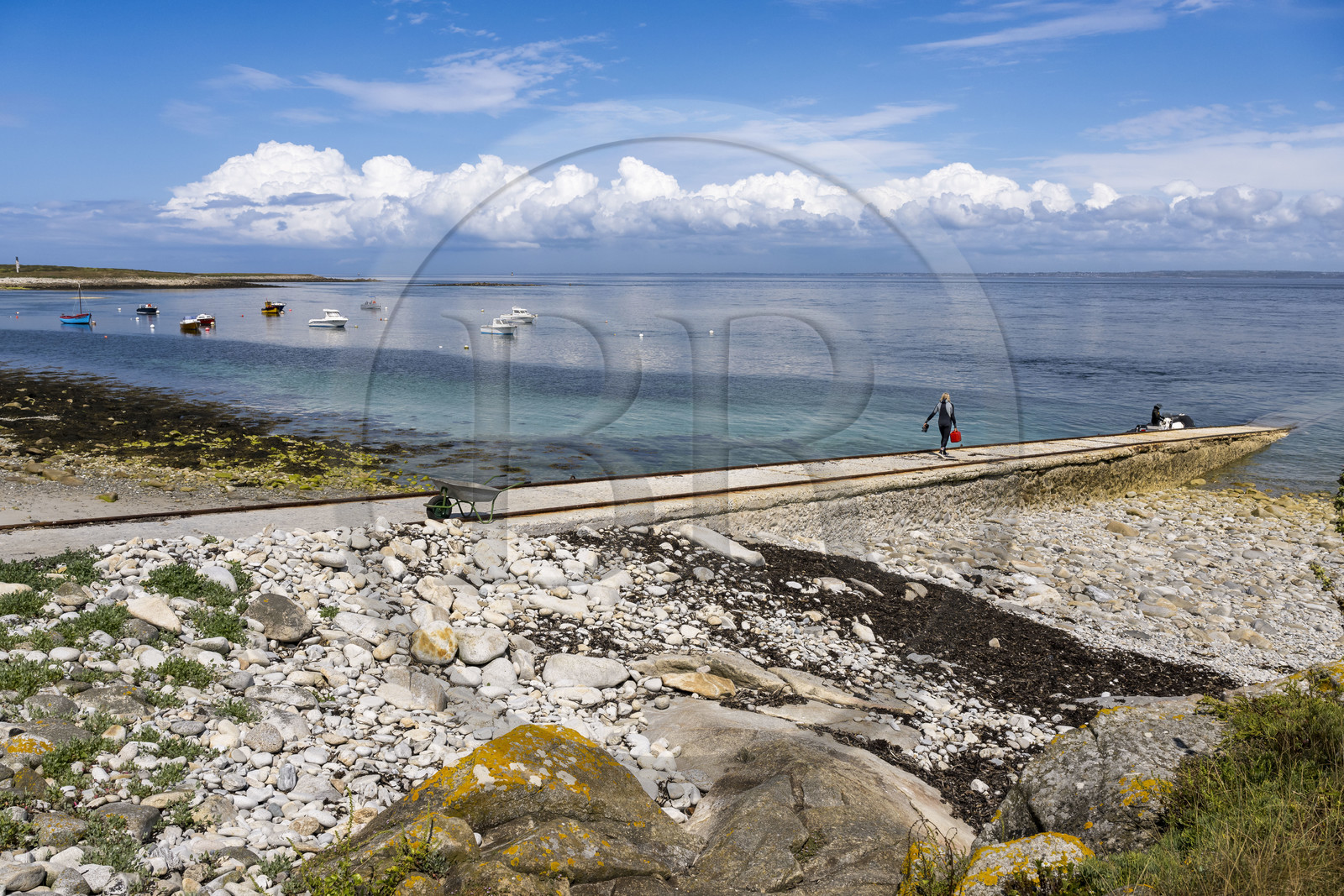 France, Finistère, Iroise Sea, Molene Island, the port beach and the Ledenez Vraz islet in the background