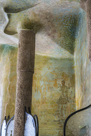 Spain, Catalonia, Barcelona, Eixample district, Passeig de Gracia, Pedrera or Casa Mila (1905-1910) by the Catalan modernist architect Antoni Gaudi, UNESCO World Heritage site, frescoes and columns of the main entrance